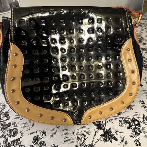 Arcadia!! Crossbody Shoulder Bag with Flap - Picture 1 of 11